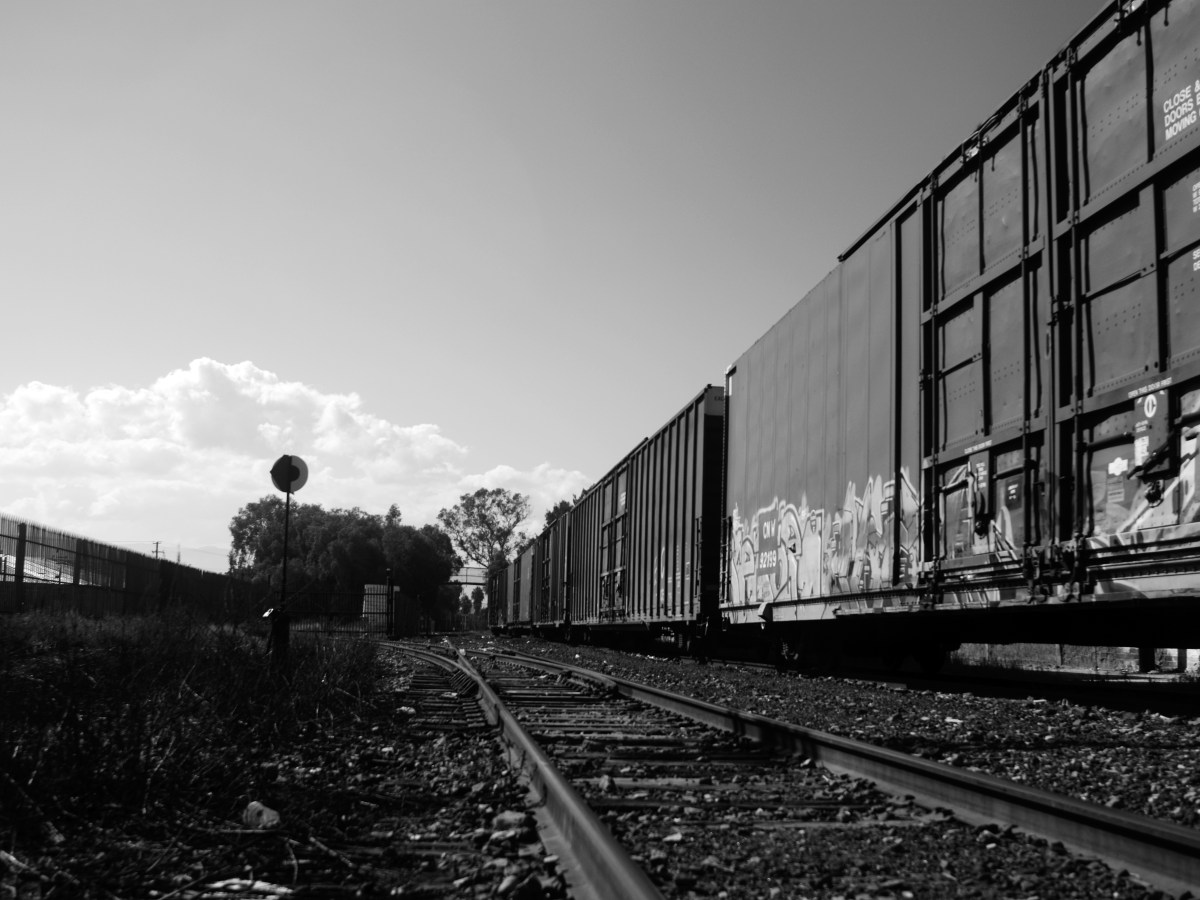 Geología del éter O Poética de la migración (Fragmento&nbsp;1)